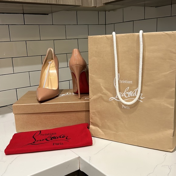 NEVER WORN Christian Louboutin So Kate Heels - Picture 6 of 6